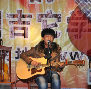 李健男 民谣吉他弹唱《2009》