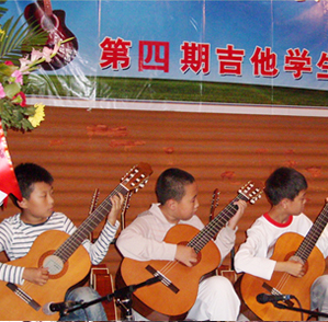 吉他弹独奏曲的小技巧，三点要记牢，值得收藏